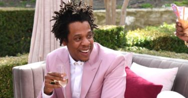 Jay-Z Forms Lucrative Champagne Deal With Moet Hennessy